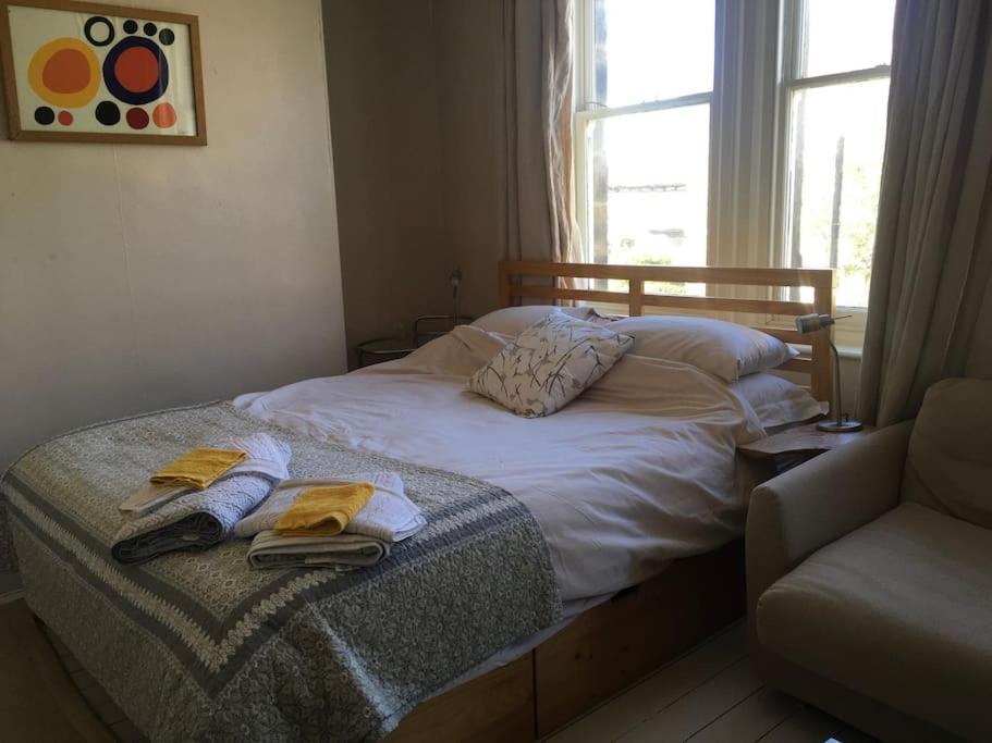 Stylish Two Large Double Bedroom House In Central Harrogate With On Street Parking Dış mekan fotoğraf